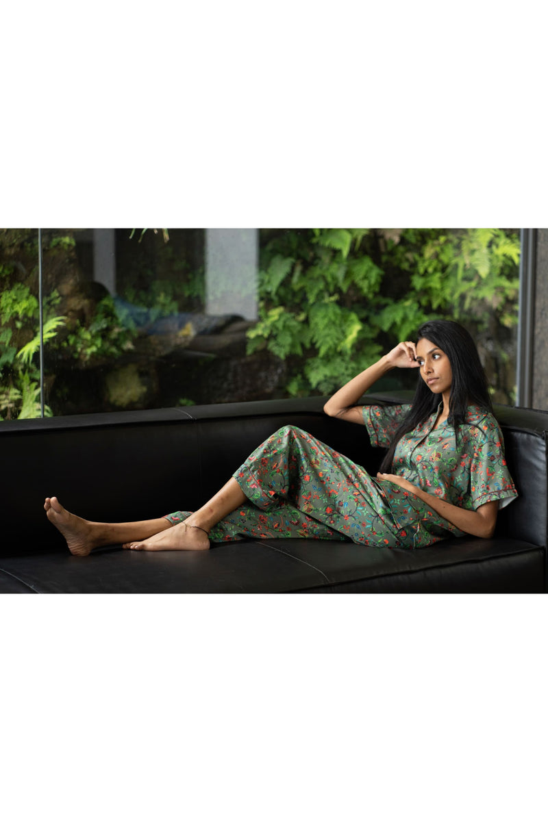 Modish Kaavya Olive Pyjama Set - Luxury Poly Satin Night