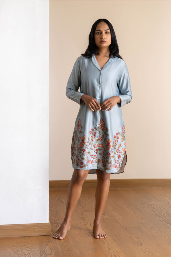 Our 3/4th sleeve luxurious sleep shirt has a relaxed fit, front button closure, curved lapels, elegant pockets, beautiful piping to compliment the print. It is made from high quality breathable cotton which has a great hand feel.